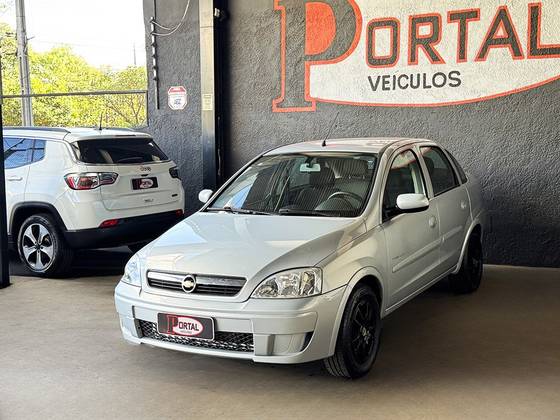 CHEVROLET CORSA 1.4 MPFI PREMIUM SEDAN 8V FLEX 4P MANUAL